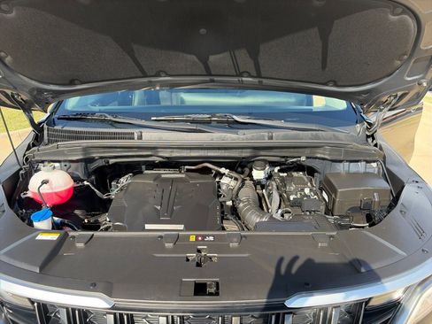Used 2024 Kia Carnival EX FWD image 26