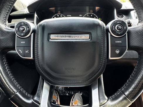 Used 2017 Land Rover Range Rover Sport SVR AWD/4WD image 32