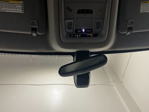 Used 2019 GMC Acadia SLT image 33