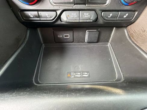 Used 2022 Chevrolet Tahoe LT AWD/4WD image 28