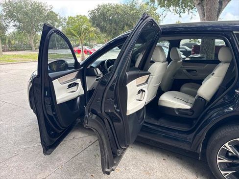 Used 2024 MAZDA CX-90 Plug-In Hybrid w/ Premium Plus AWD/4WD image 11