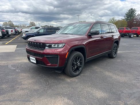 New 2026 Jeep Grand Cherokee L 4WD image 3
