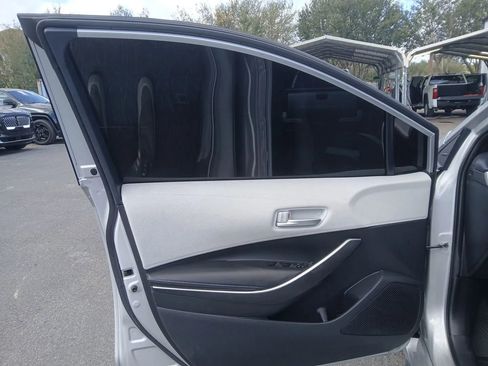 Used 2020 Toyota Corolla SE image 19