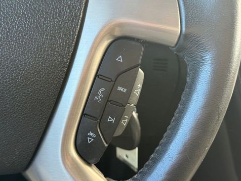 Used 2015 GMC Acadia Denali image 26