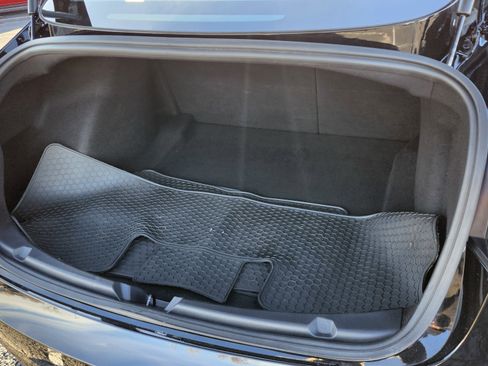 Used 2019 Tesla Model 3 Standard Range image 21