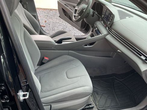 Used 2023 Hyundai Elantra SEL w/ Convenience Package FWD image 21