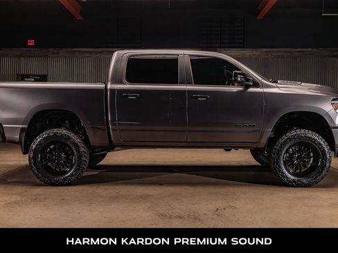 Used 2024 RAM 1500 Laramie AWD/4WD image 11
