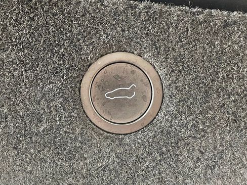 Used 2022 Tesla Model X Plaid image 25