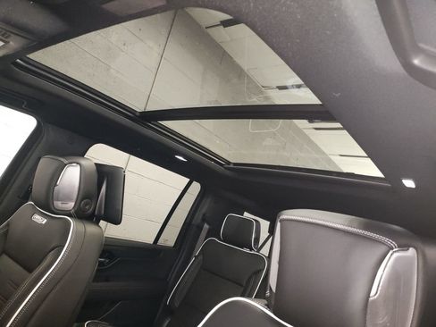 New 2026 GMC Yukon XL AT4 Ultimate AWD/4WD image 27