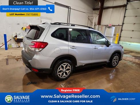 Used 2022 Subaru Forester Premium AWD/4WD image 4