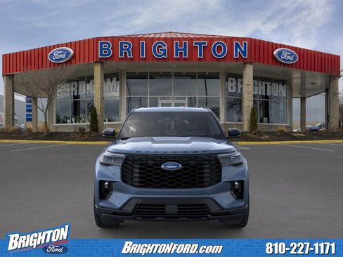 Used 2026 Ford Explorer ST-Line w/ ST-Line Street Pack AWD/4WD image 5