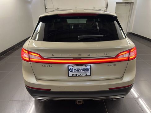 Used 2016 Lincoln MKX Reserve AWD/4WD image 5