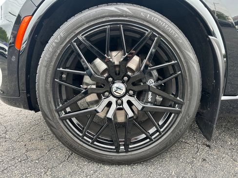 Used 2021 Dodge Durango R/T w/ Tow 'N Go Package AWD/4WD image 12