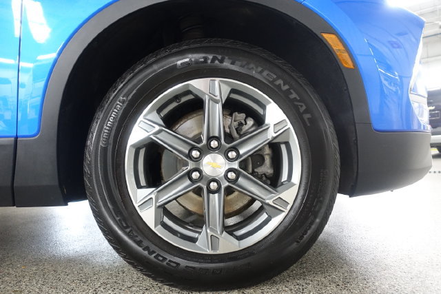 Used 2024 Chevrolet Blazer LT w/ Convenience Package FWD image 27