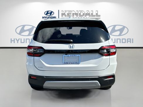 Used 2025 Honda Pilot EX-L image 6