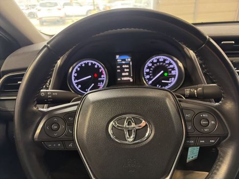 Used 2019 Toyota Camry SE image 29