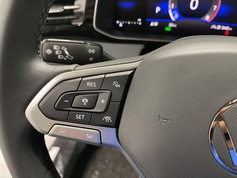 New 2026 Volkswagen Jetta SE FWD image 16