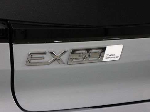 New 2026 Volvo EX30 Cross Country Ultra w/ Protection Package Premier image 15