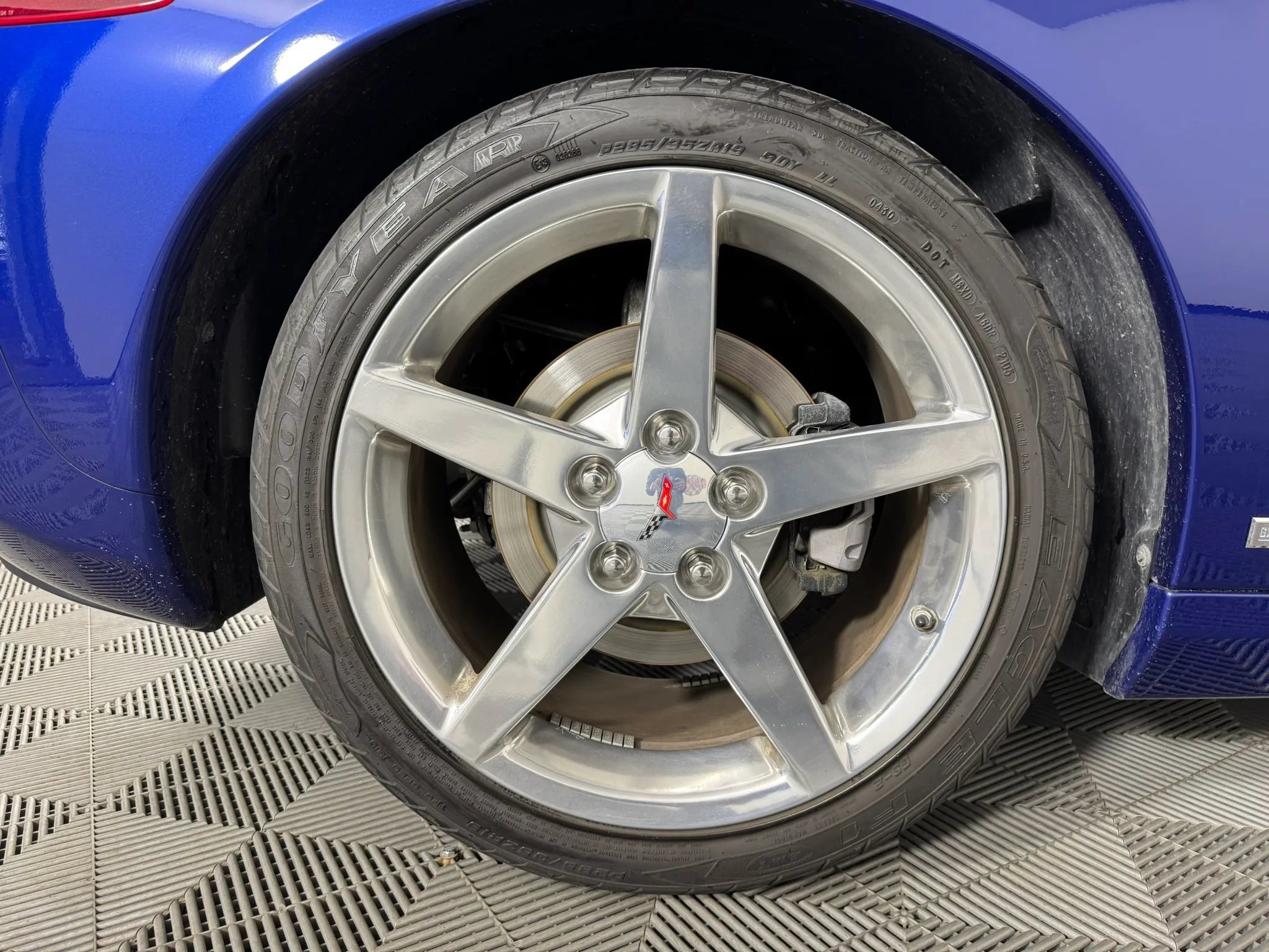 Used 2006 Chevrolet Corvette Coupe w/ Preferred Equipment Group RWD image 29