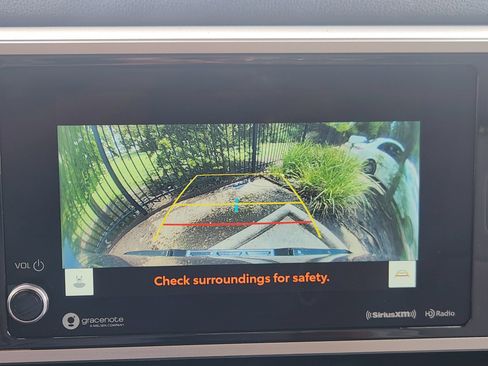 Used 2022 Toyota Tundra SR5 AWD/4WD image 17