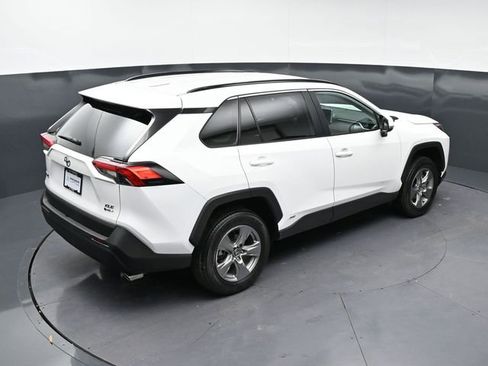 Used 2025 Toyota RAV4 XLE image 29