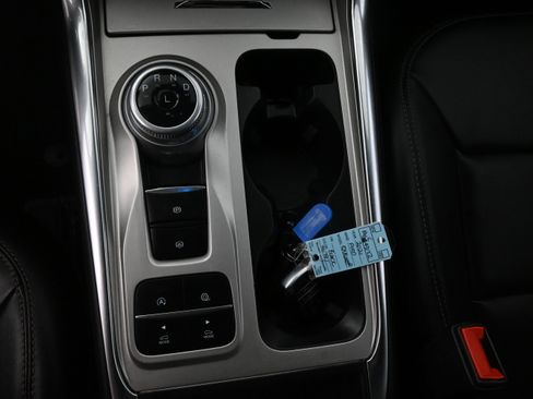 Used 2021 Ford Explorer XLT w/ Equipment Group 202A RWD image 24