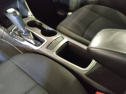 Used 2018 Chevrolet Cruze LT image 26