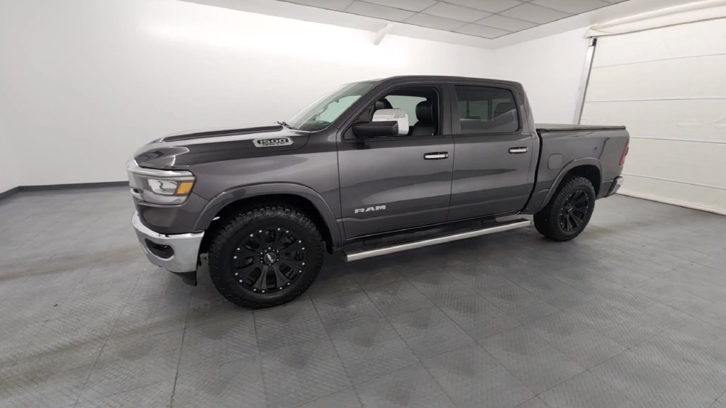 Used 2019 RAM 1500 Laramie AWD/4WD image 3