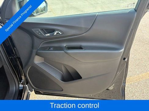 Used 2024 Chevrolet Equinox LT image 31