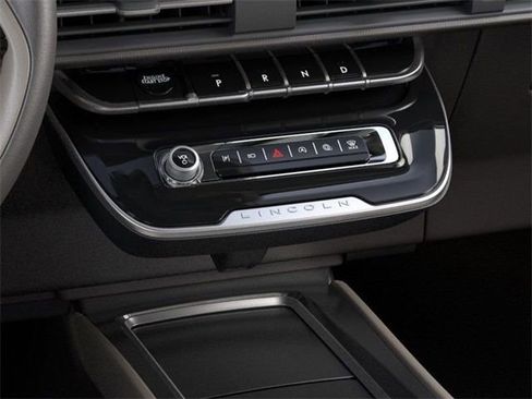 New 2024 Lincoln Corsair Reserve w/ Equipment Group 201A image 15