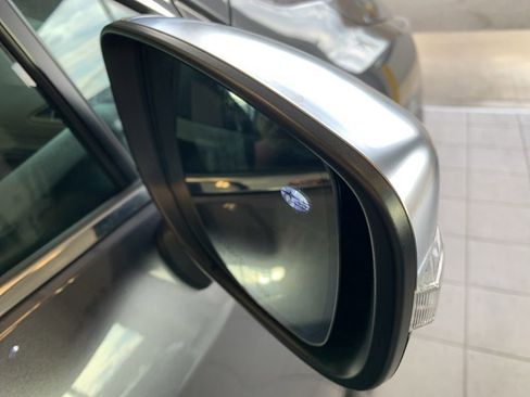 Used 2022 Subaru Ascent Touring image 25