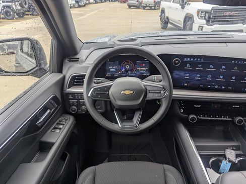 New 2026 Chevrolet Tahoe LS image 3