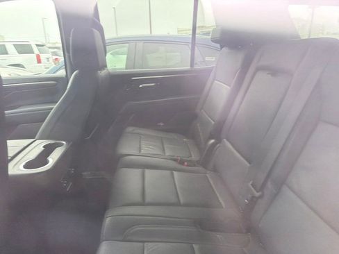 Used 2025 Chevrolet Tahoe LT AWD/4WD image 3