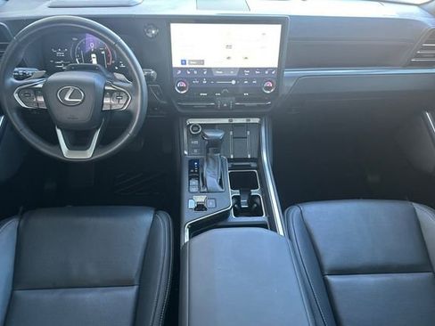 Used 2024 Lexus GX 550 w/ Accessory Package (31) image 14