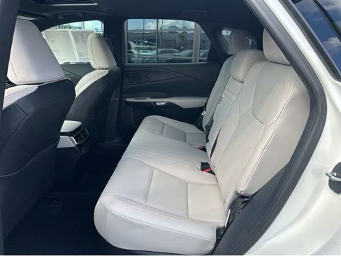 Certified 2023 Lexus RX 350 Premium w/ Accessory Package (K3) image 18