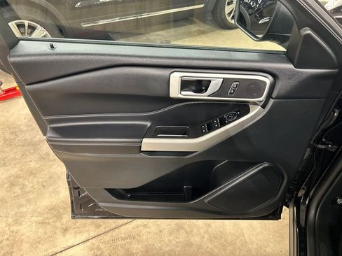 Certified 2023 Ford Explorer XLT w/ Equipment Group 202A AWD/4WD image 14