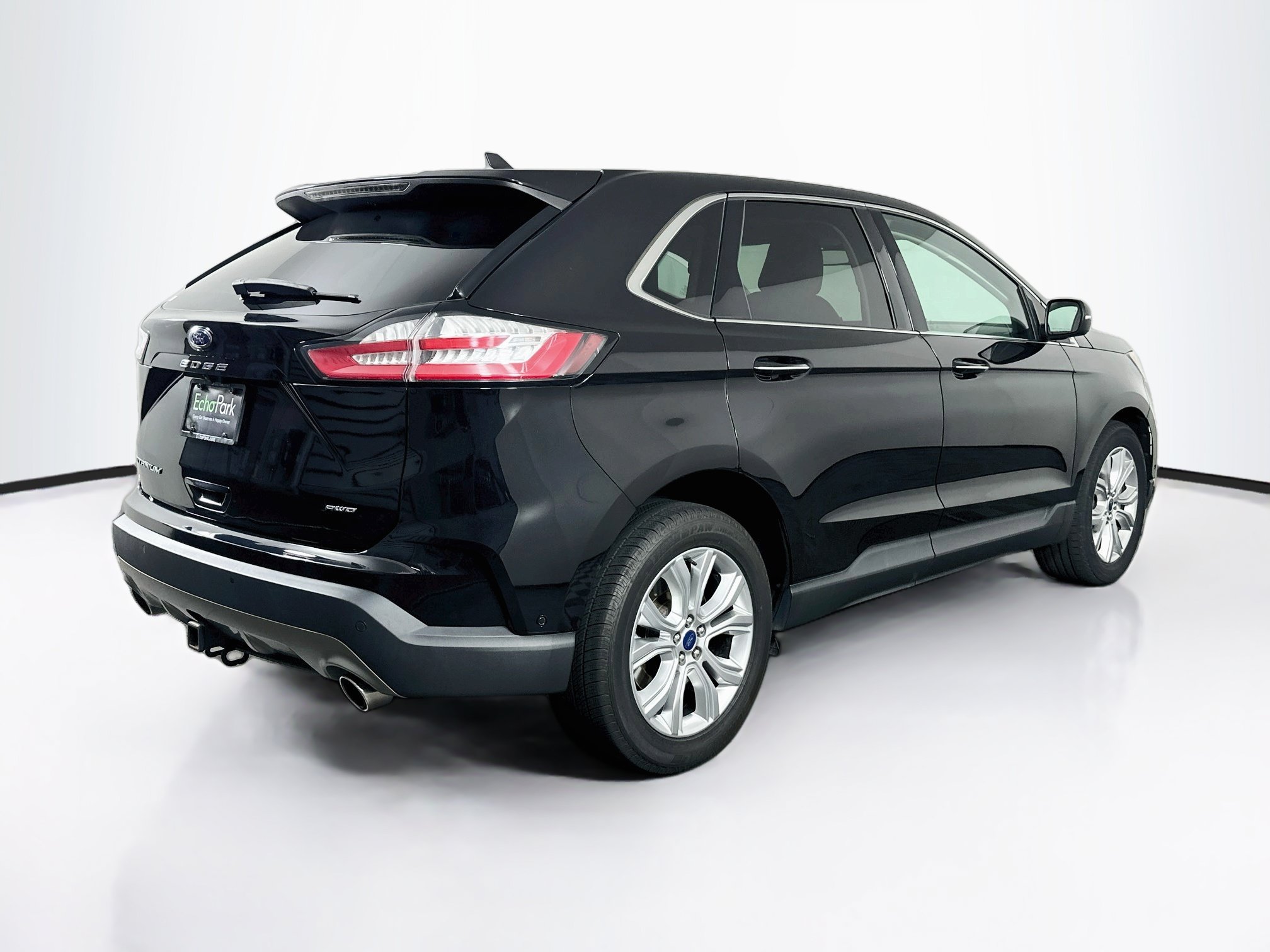 Used 2021 Ford Edge Titanium w/ Equipment Group 301A AWD/4WD image 9