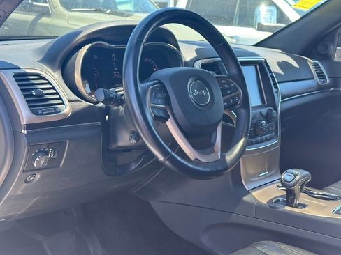 Used 2015 Jeep Grand Cherokee Limited w/ Luxury Group II AWD/4WD image 19