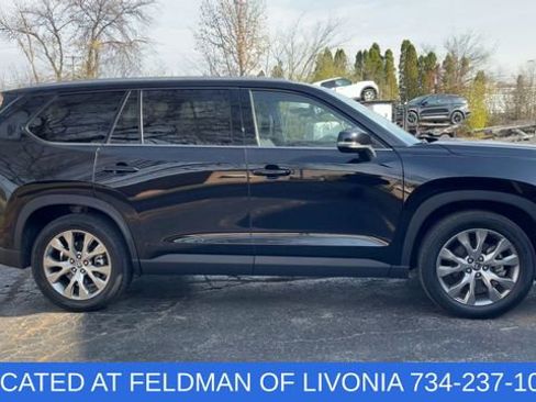 Used 2025 Toyota Grand Highlander AWD image 9