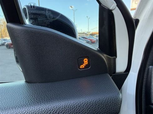 Used 2018 Honda Pilot Elite image 40