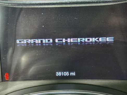Certified 2021 Jeep Grand Cherokee Limited AWD/4WD image 21