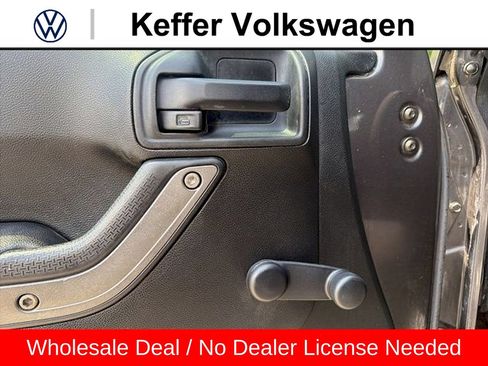 Used 2016 Jeep Wrangler Unlimited Sport AWD/4WD image 15