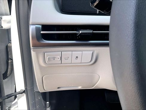 Certified 2025 Hyundai Tucson SEL FWD image 32