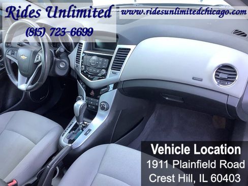 Used 2011 Chevrolet Cruze LT FWD image 29