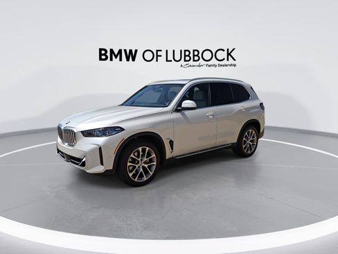 Used 2025 BMW X5 xDrive40i w/ Climate Comfort Package AWD/4WD image 4