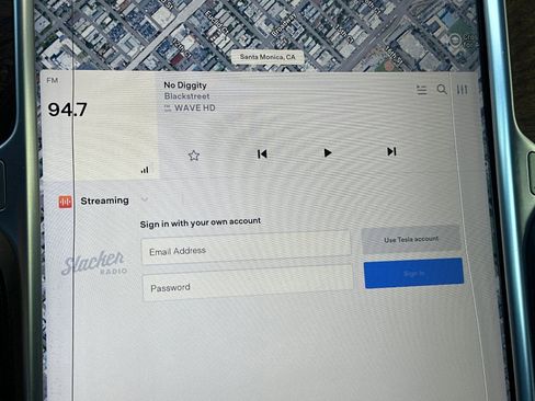 Used 2016 Tesla Model S 90D image 19