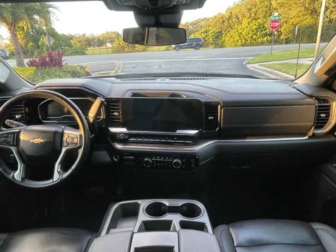 Used 2023 Chevrolet Silverado 1500 LT w/ Safety Package image 10