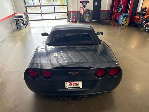 Used 2010 Chevrolet Corvette Grand Sport w/ Preferred Equipment Group image 27