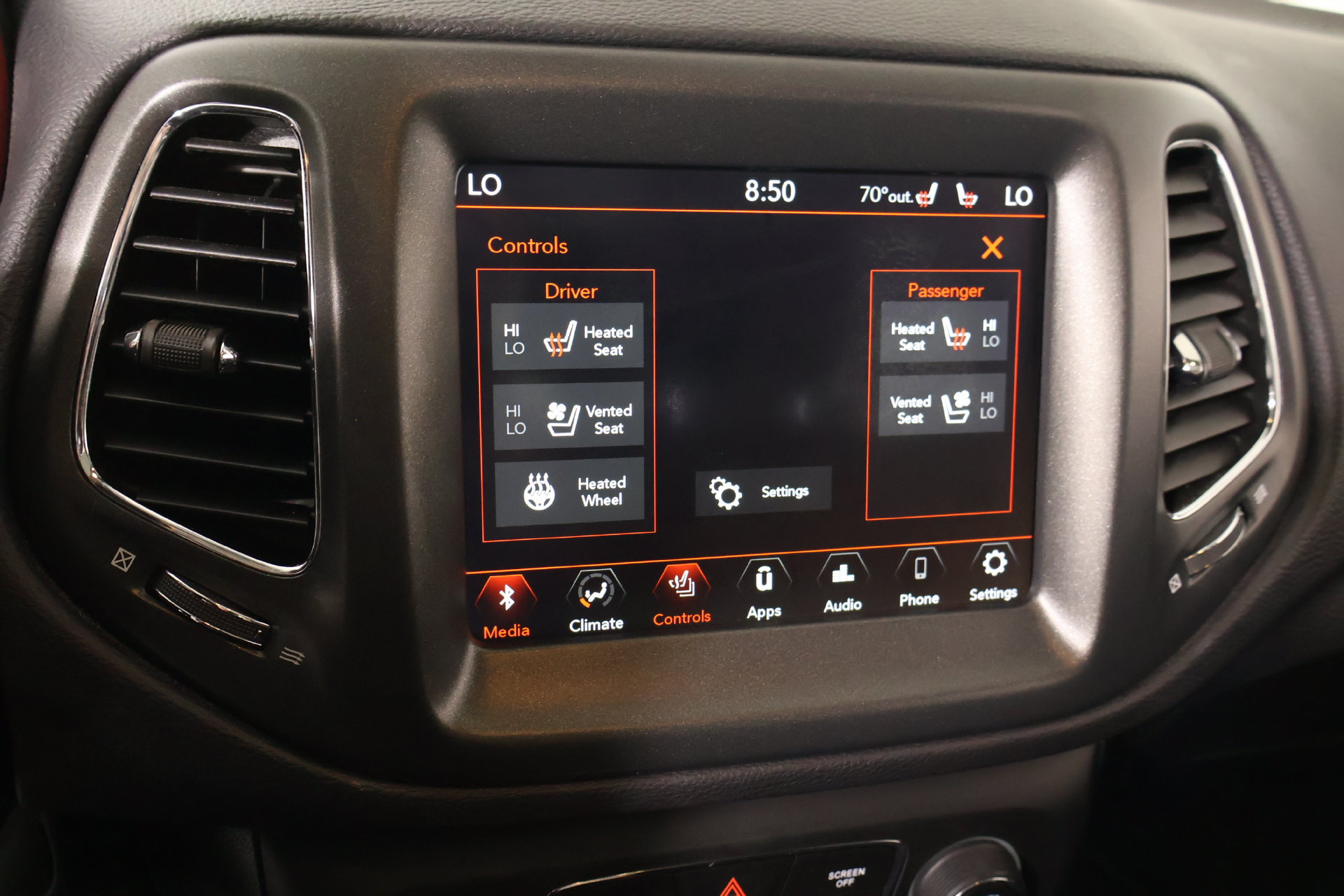 Used 2021 Jeep Compass Trailhawk w/ Sun and Sound Group AWD/4WD image 7