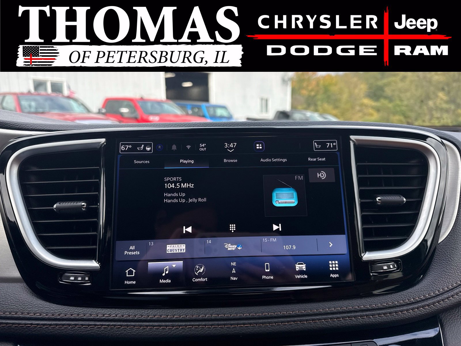 Used 2026 Chrysler Pacifica Pinnacle AWD/4WD image 18